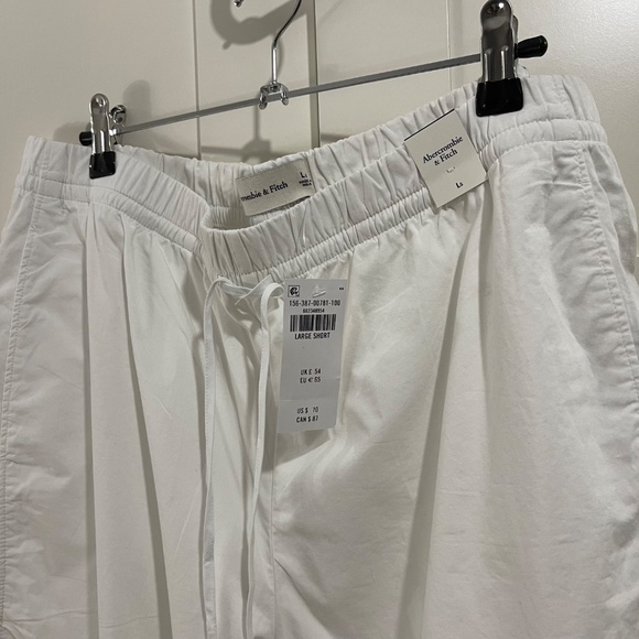 NWT Abercrombie & Fitch Poplin Barrel Pull-On Pant - White - Size L Short - Picture 4 of 13
